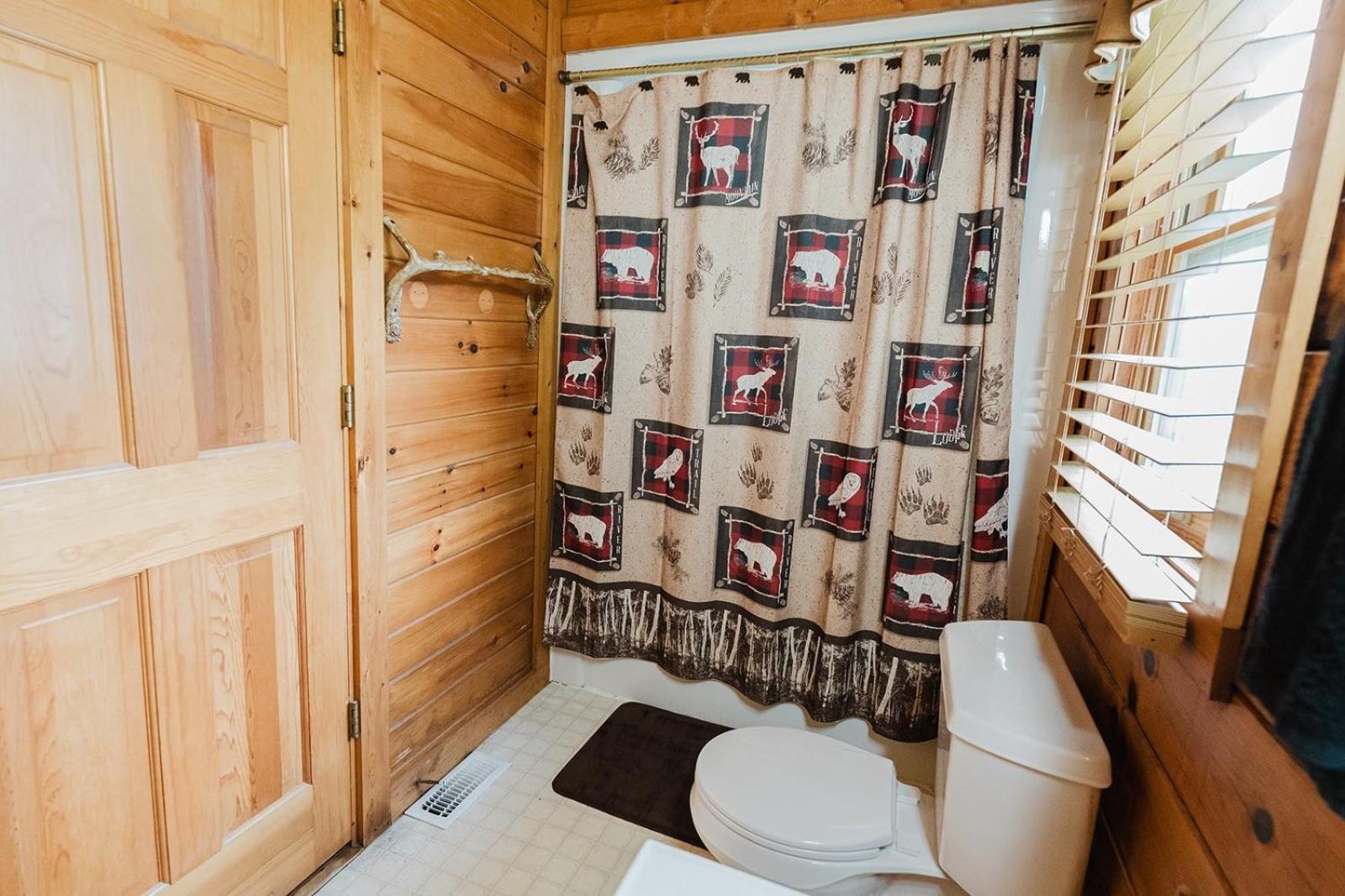 A Dream Come True Cabin Сивиървил Екстериор снимка